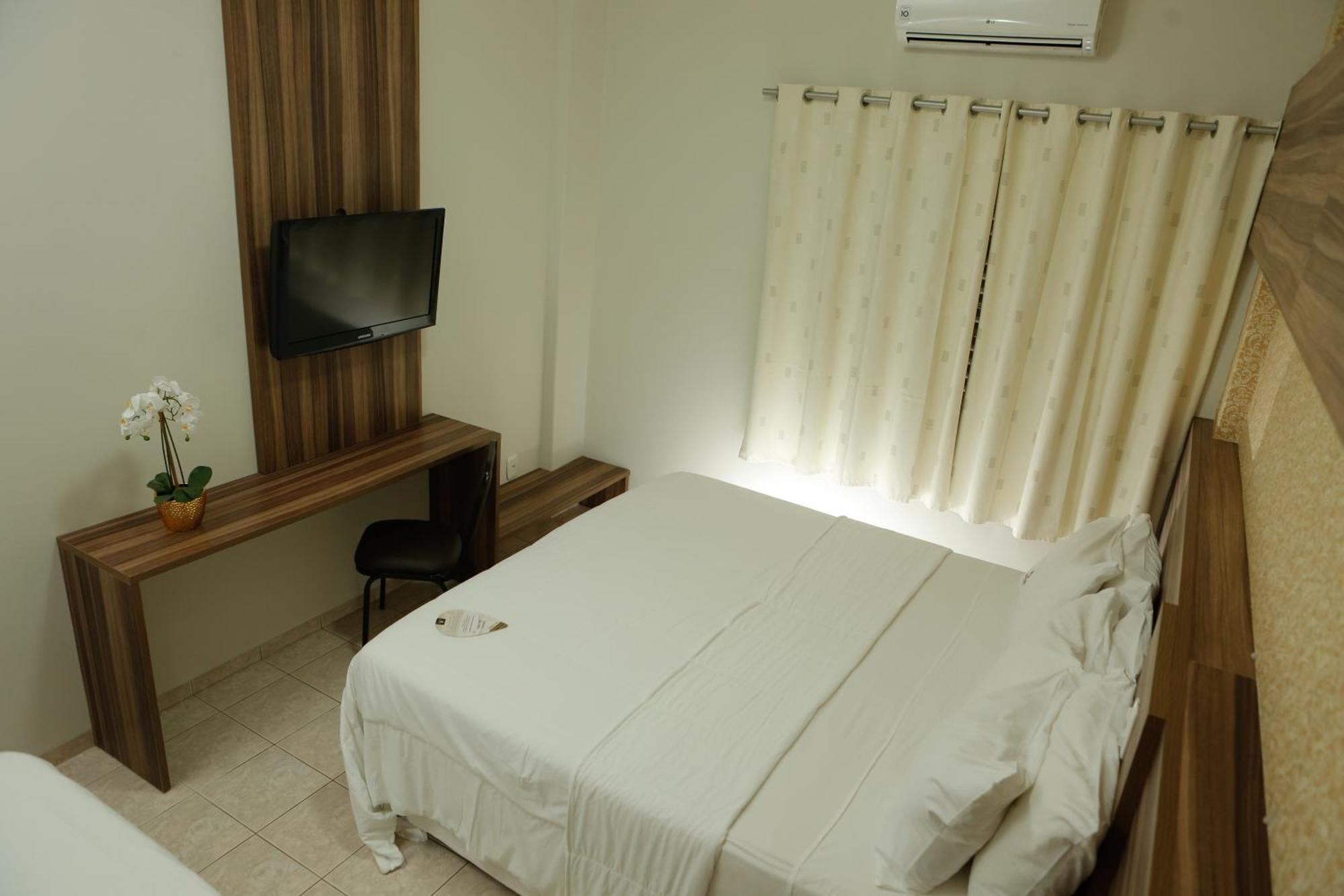 Agulhon Hotel Primavera do Leste Extérieur photo